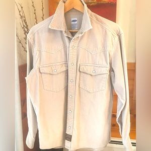 Old Navy. Corduroy Shirt. 100% Cotton. Pearl snaps and cuffs. Size S.